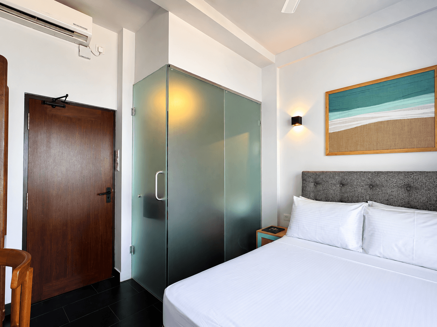 Deluxe Double Room at Moi Induruwa