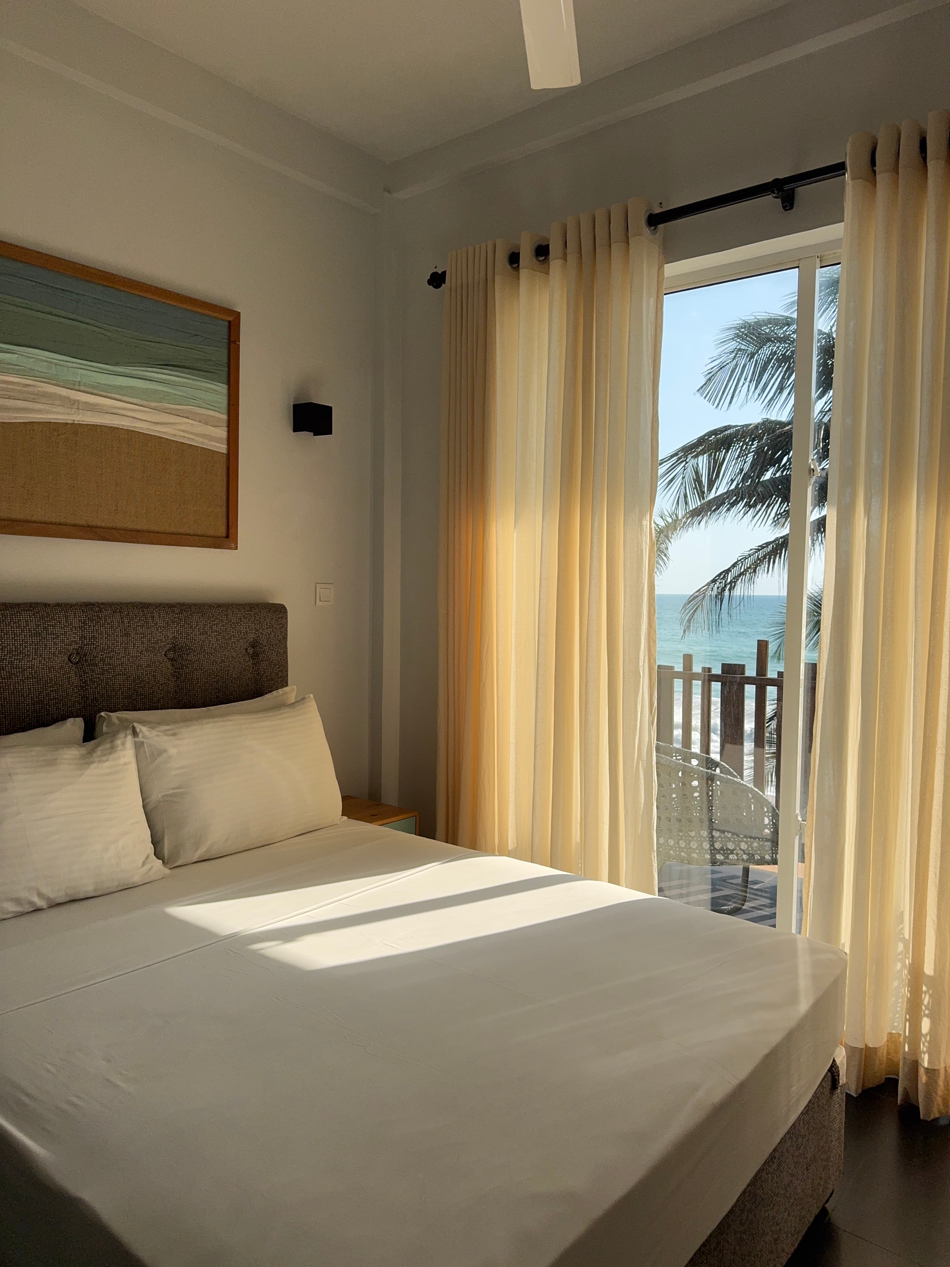 Beachfront Hotels & Stays