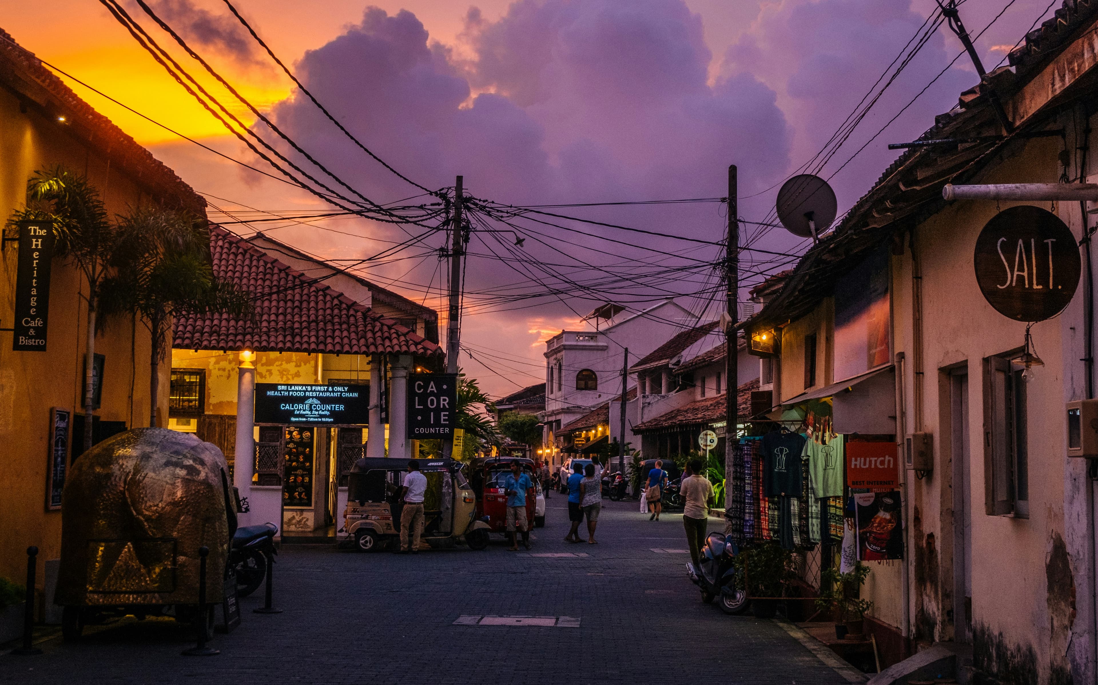 A Complete Guide to Exploring Galle Fort on Foot