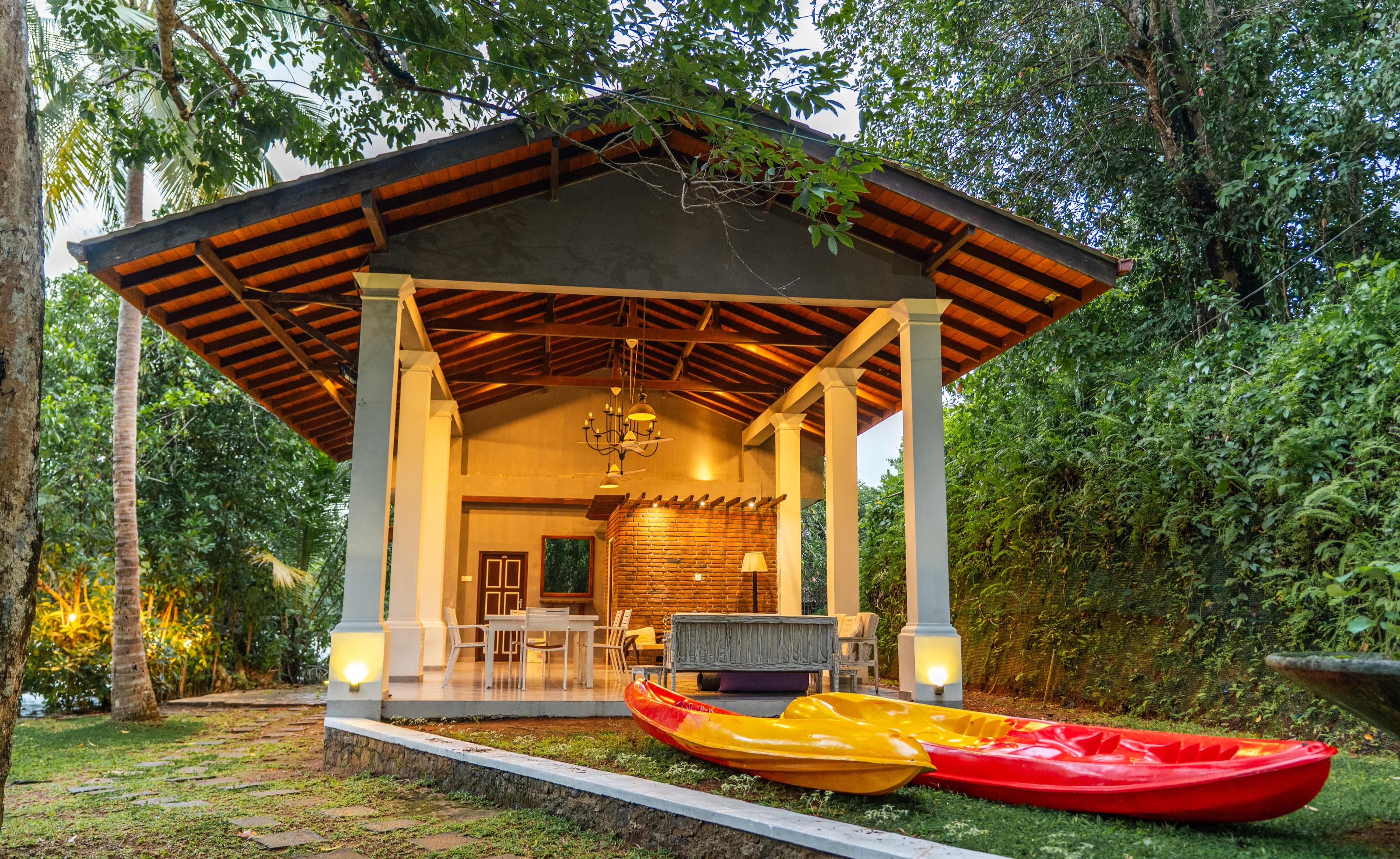 Mangrove House — DBI Select